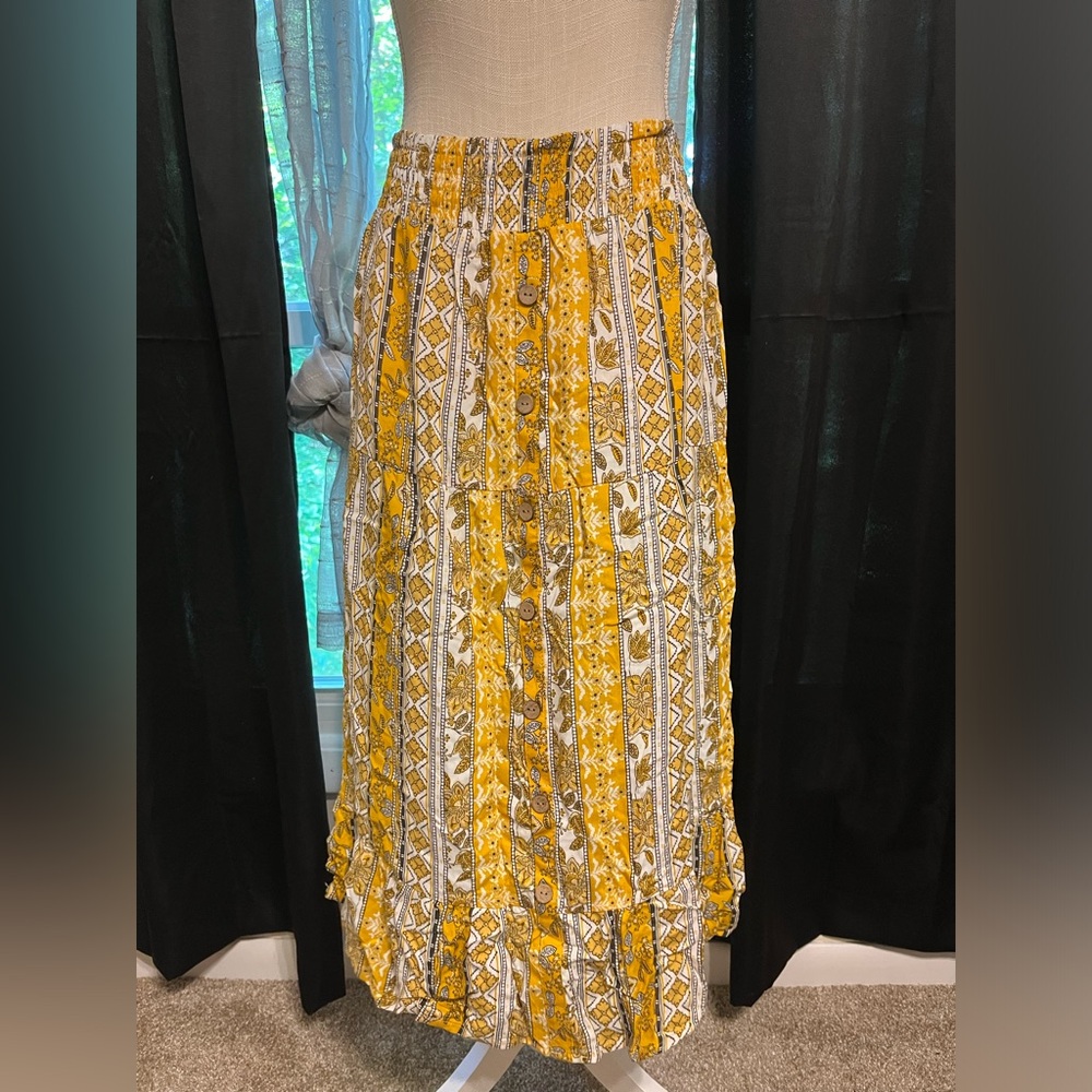 ❤️‍🔥Yellow floral Skirt ONLY❤️‍🔥